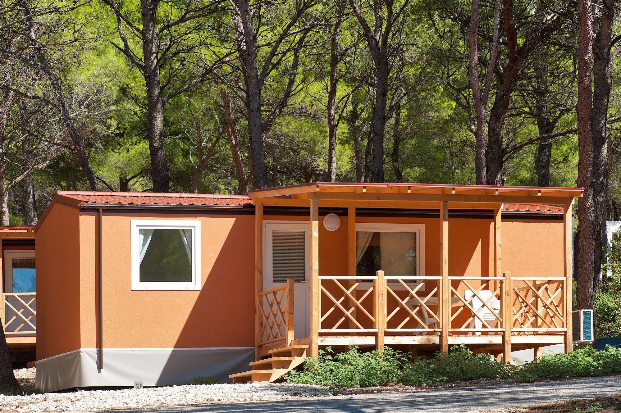 Mobile Homes Basko Polje Campground Baška Voda Esterno foto